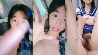 [동양야동] 오꼬짱~ 일품 우물미소녀!허리가 가늘고 젖먹이 학생 제복, 털북숭이가 알을 깨고 위로하며, 천천히 구멍에 쑤셔넣고, 의자에 걸터앉아 깊숙이 꽂혀 있습니다. [섹트야동,쇼츠야동,한국야동,딸퀸야동]