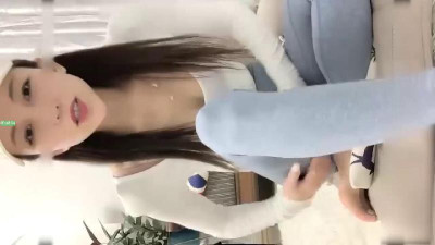 [동양야동] 철부지 여동생 캡모자 헬스 걸레깅스 소품 자위수 엉덩이 들썩들썩 클로즈업 가짜 걸레질 잽싸게 빼서 오이로 가지고 놀아요 [섹트야동,쇼츠야동,한국야동,딸퀸야동]